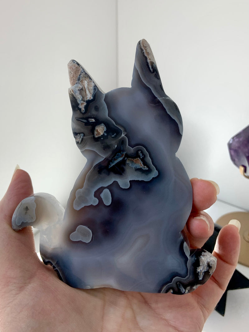 Druzy Agate Cat Carving