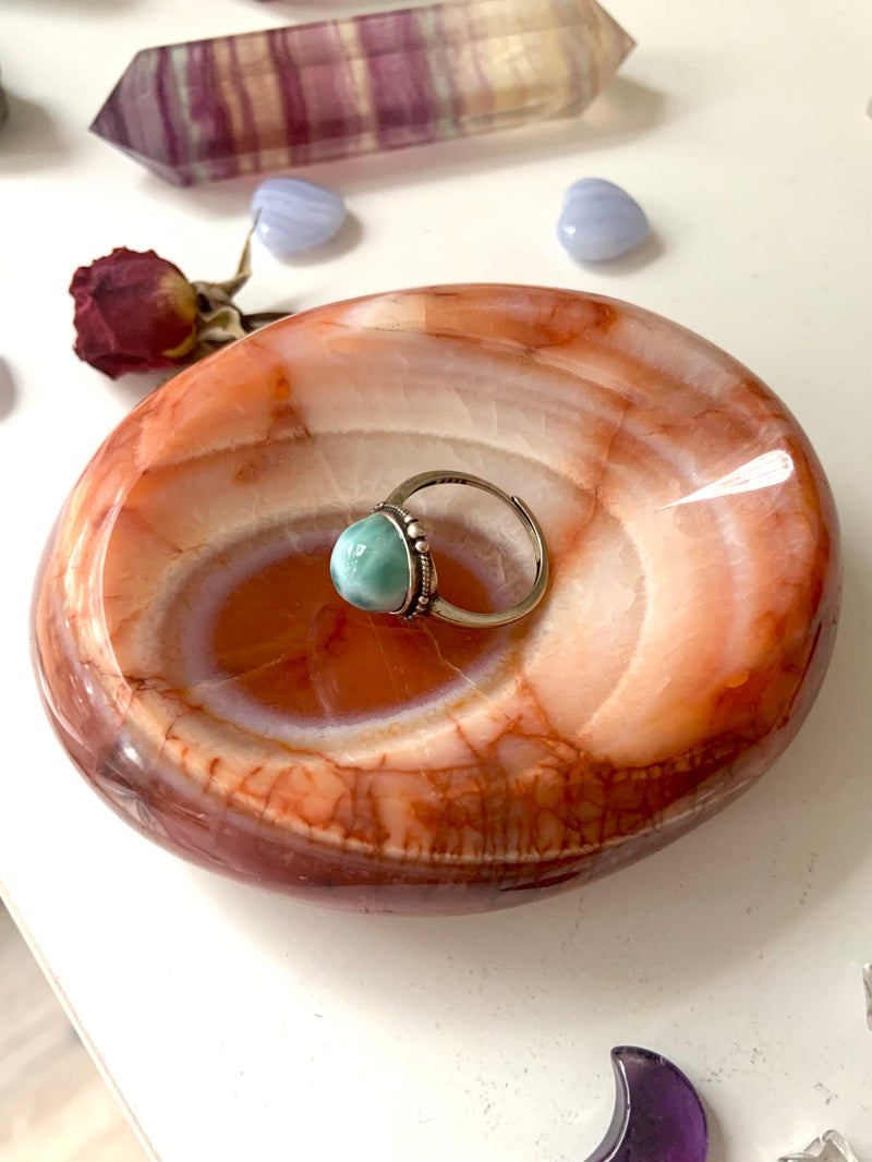 Carnelian Offering Bowl with Bullseye