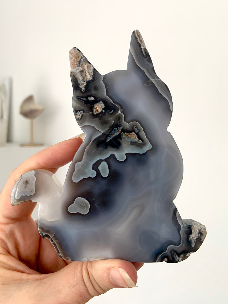 Druzy Agate Cat Carving