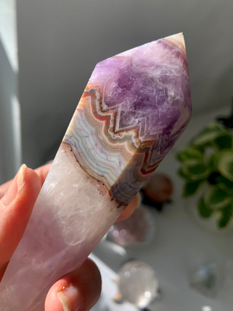 Mexican Lace Agate in Amethyst Wand with Stand