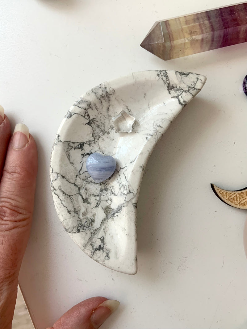 Howlite Crescent Moon Bowl