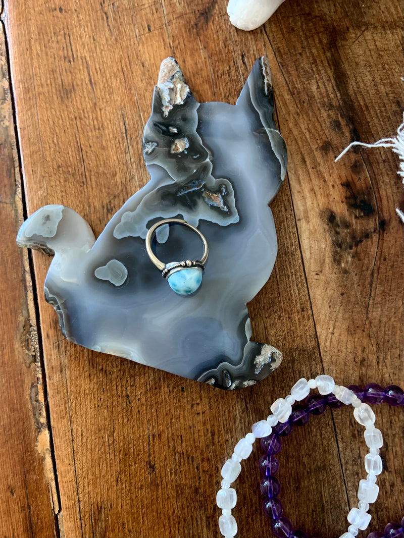 Druzy Agate Cat makes a nice jewelry display or ring dish!