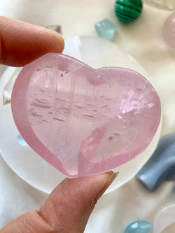 Mini Rose Quartz Heart-Shaped Ring Dish