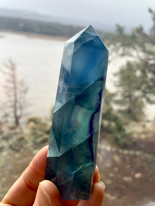 Atlantean Blue FLUORITE TOWER filled with Rainbows