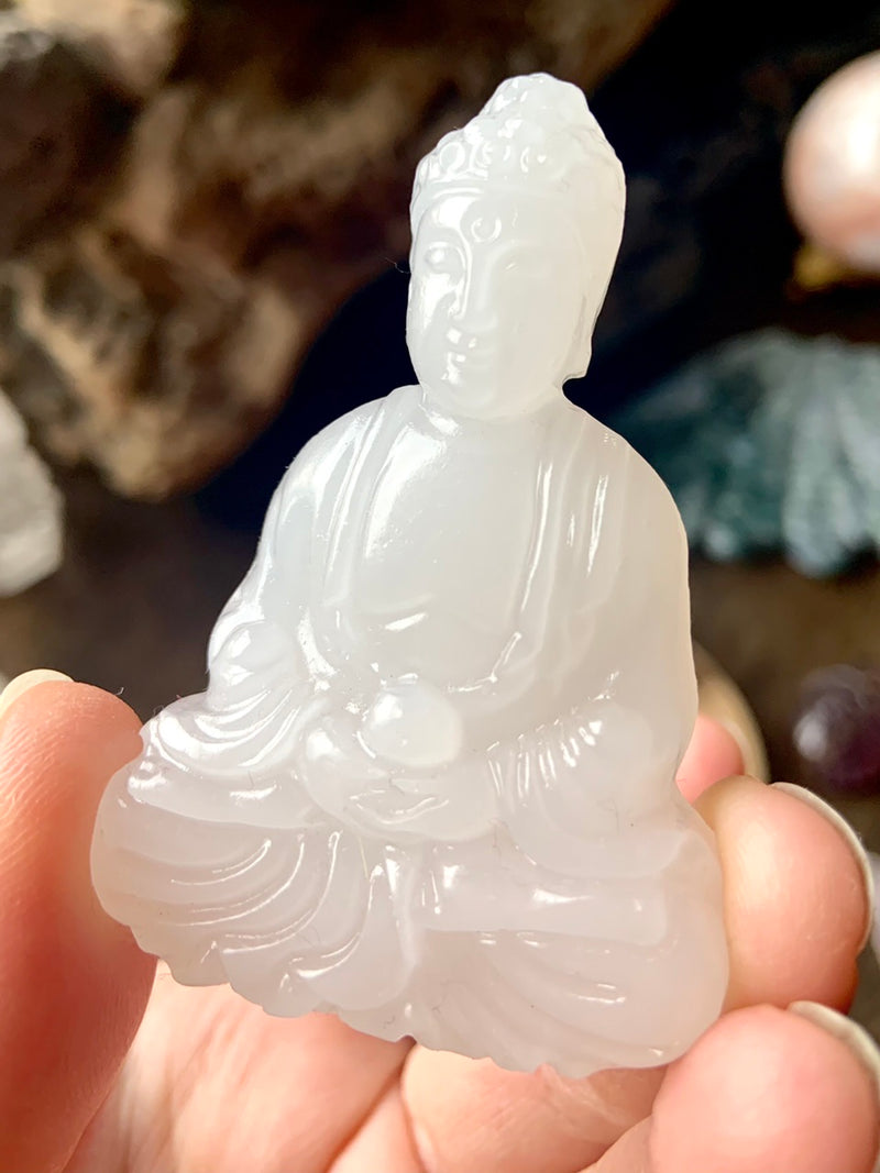 White Jade Quan Yin Carving