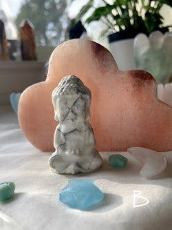 Howlite Meditating Buddha Figurine