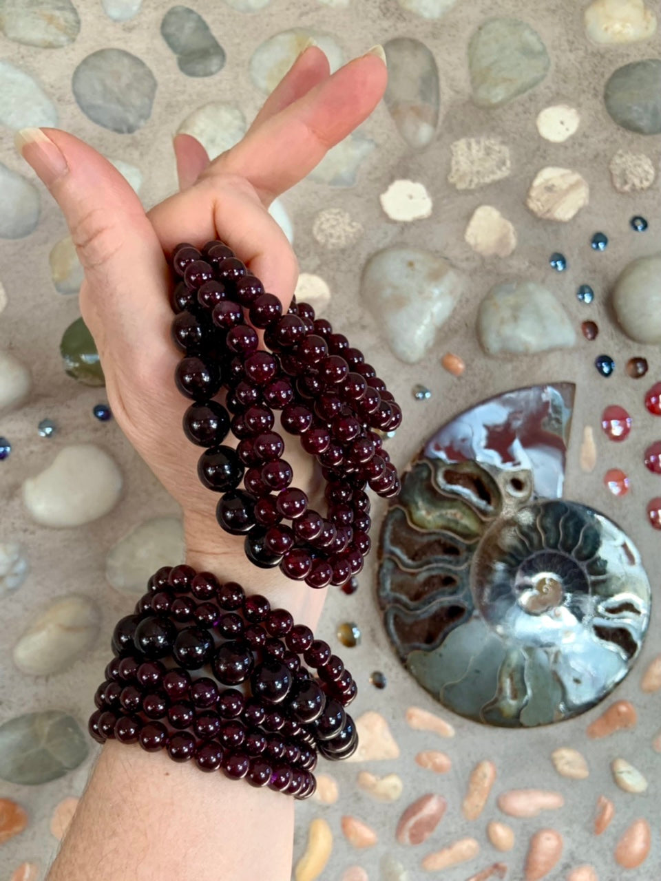 Natural gemstone bracelet - Almandine garnet, in harmony with nature