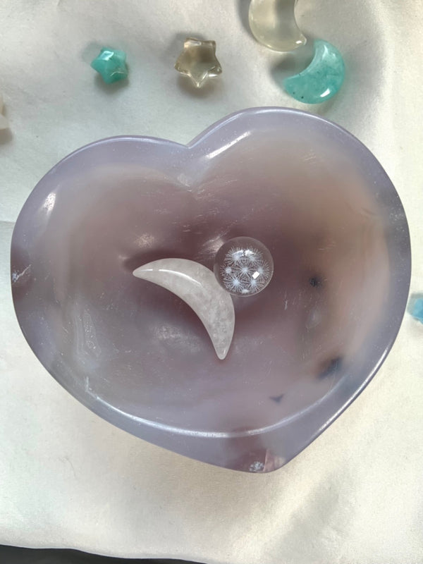 Heart-Shaped Agate Offering Bowl