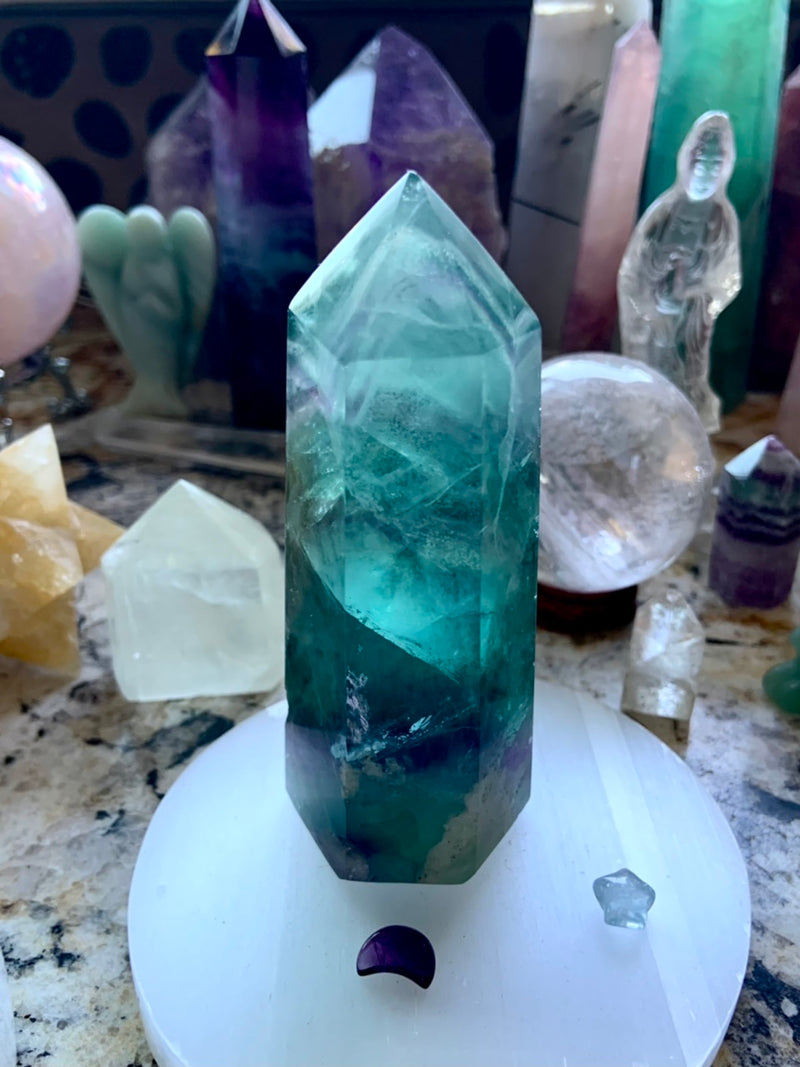 Transparent Teal Blue FLUORITE TOWER with Dendrites + Rainbows
