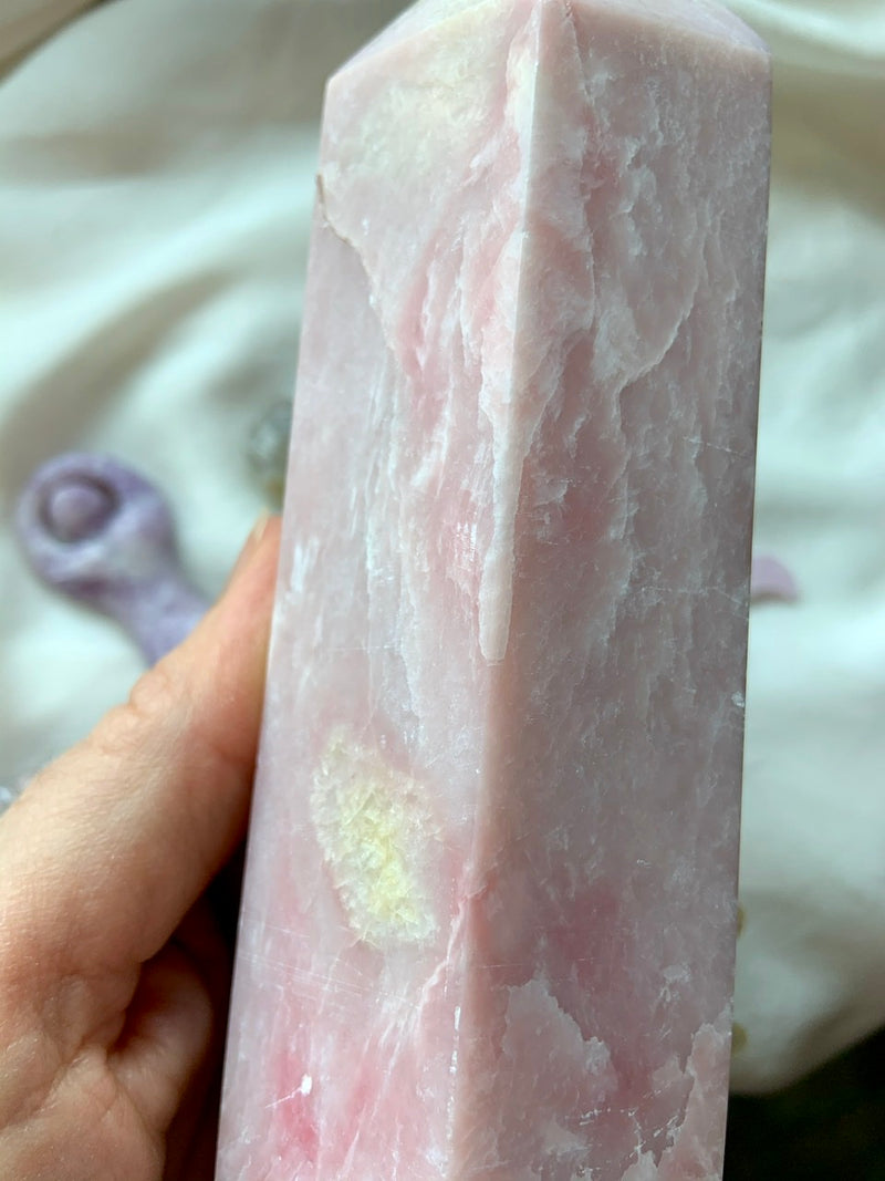 Dreamy XL Pink Opal Tower