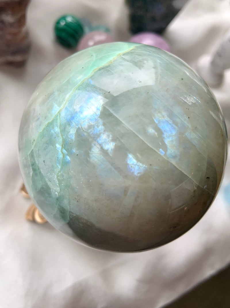 Green Moonstone Sphere with Blue Flash